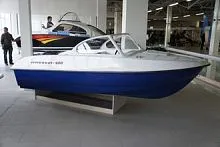 Мотолодка Афалина 400 (Белый + синий)
