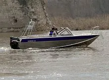 Мотолодка Русбот 55